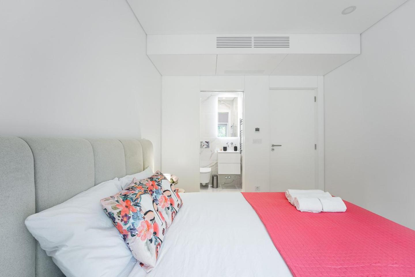Guestready - Majestic Riverside Terrace In Coimbra Apartamento Exterior foto